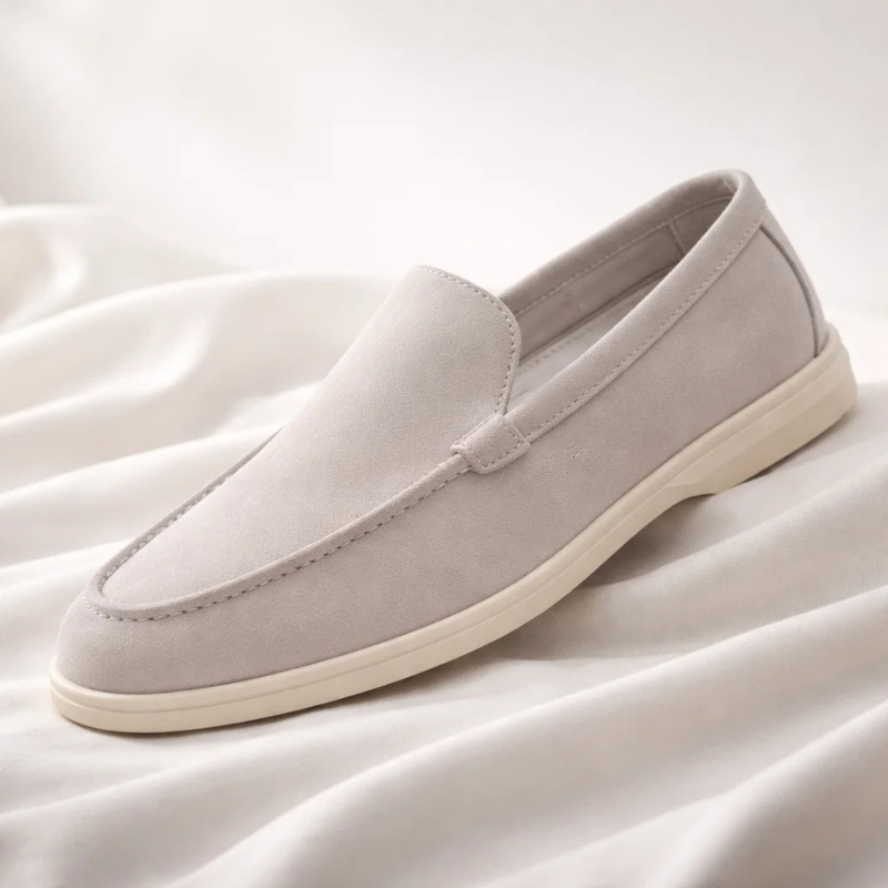 Elegantes mocasines de ante