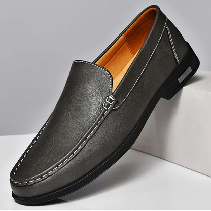 Elegantes mocasines de piel