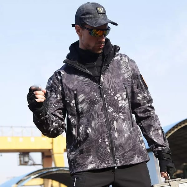 Outdoor-Jacke gegen Wind & Kälte – Wasserabweisend, winddicht & warm🌧️❄️