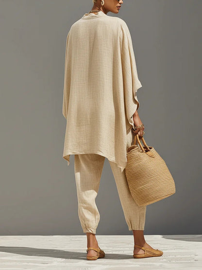 Conjunto de top minimalista asimétrico en caqui claro y pantalón jogger