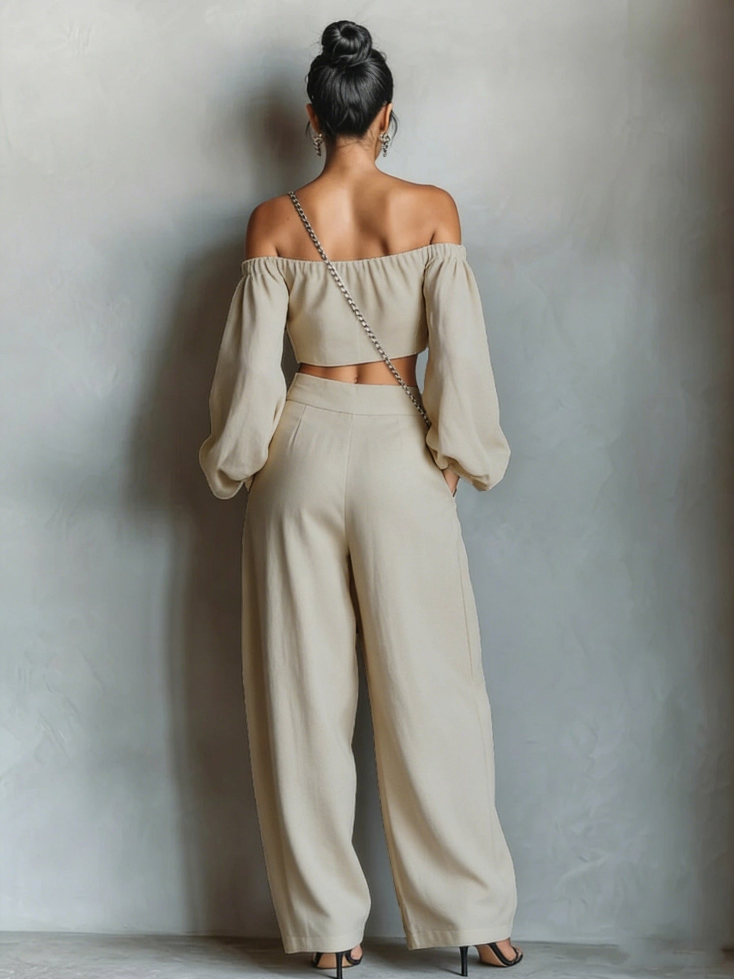 Tiana || Conjunto con escote hombros descubiertos y pantalón ancho