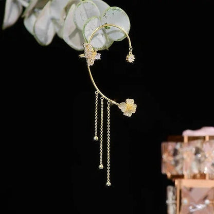 💕Valentinstags Special - 50% Rabatt💕Schlichte Ohrclips mit Schmetterlings- und Blumenmotiv & Quasten – Elegant & bequem, ohne Ohrloch 🌸🦋