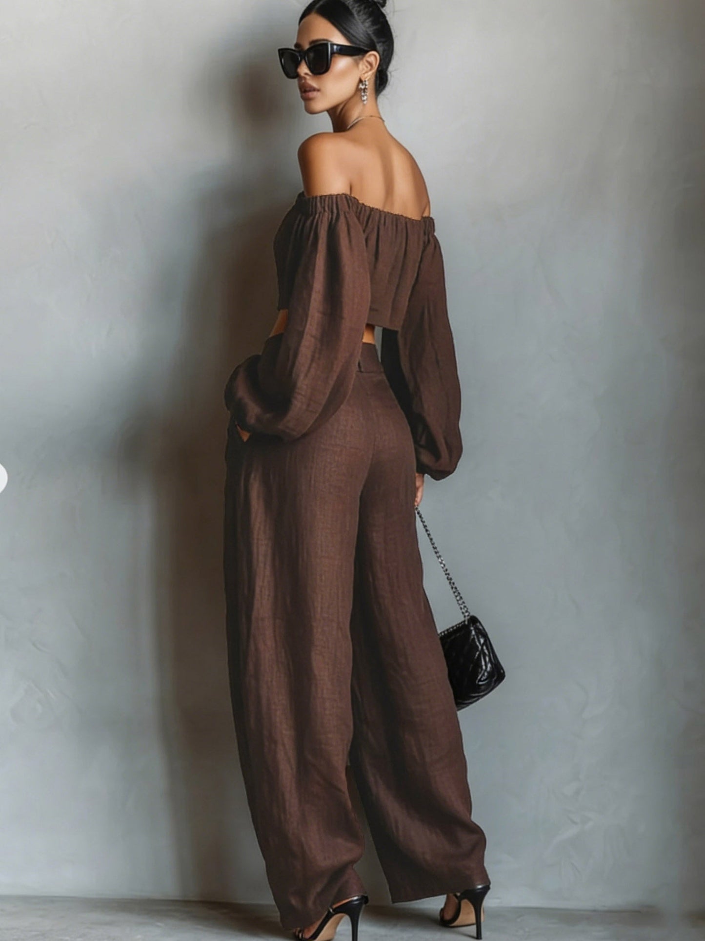 Tiana || Conjunto con escote hombros descubiertos y pantalón ancho