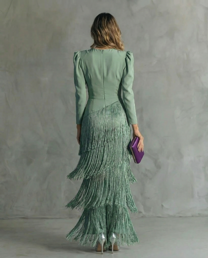 Clara™ | Vestido midi elegante con mangas de flecos